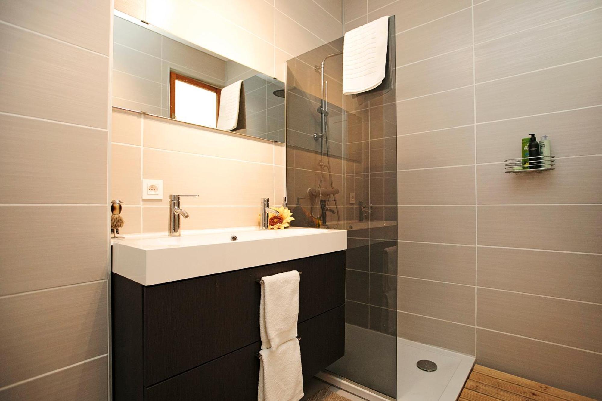 Spiaggia Azzurro -Lakeside With Terrace - Happy Rentals ตอสโกลาโน มาแดร์โน ภายนอก รูปภาพ